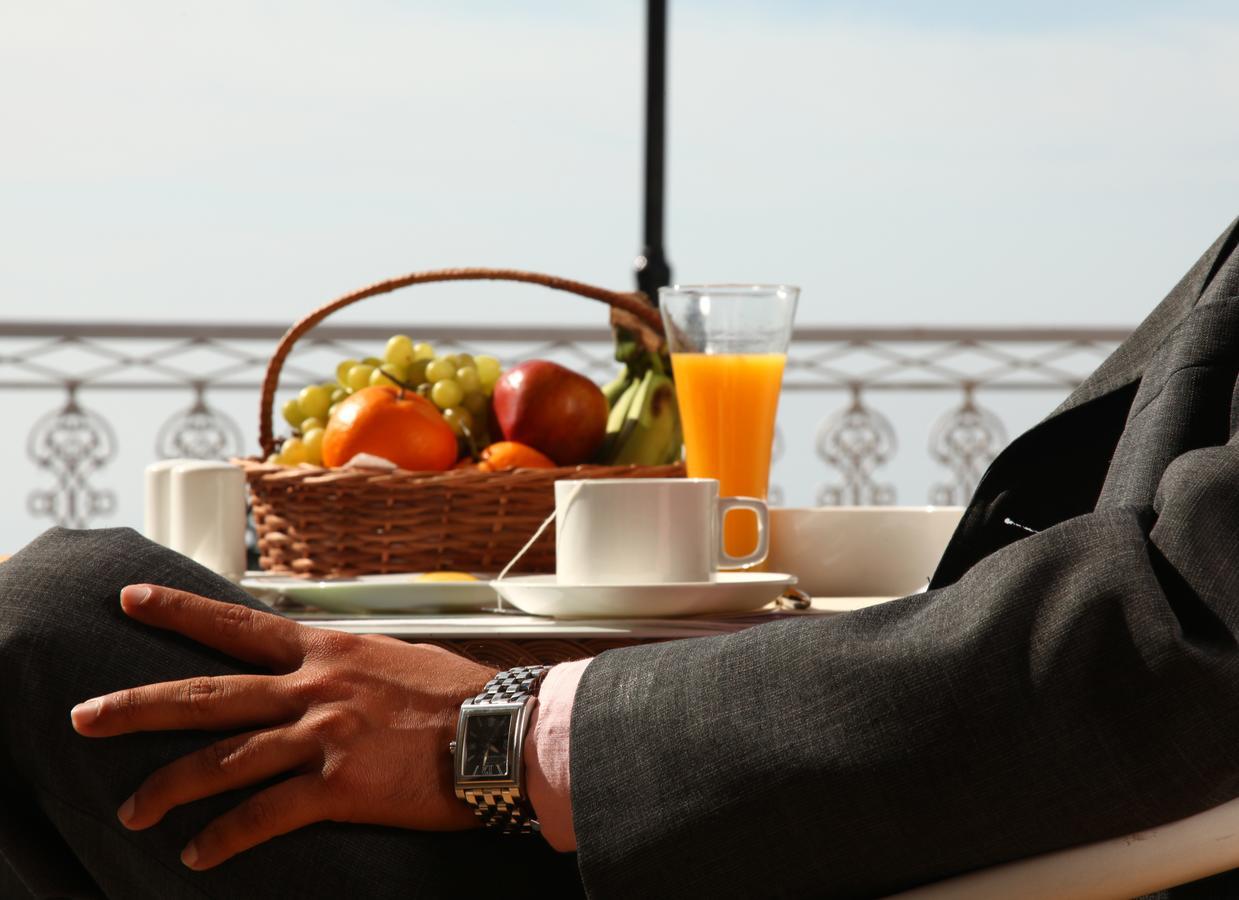 Hotel Amby Inn Νέο Δελχί Εξωτερικό φωτογραφία